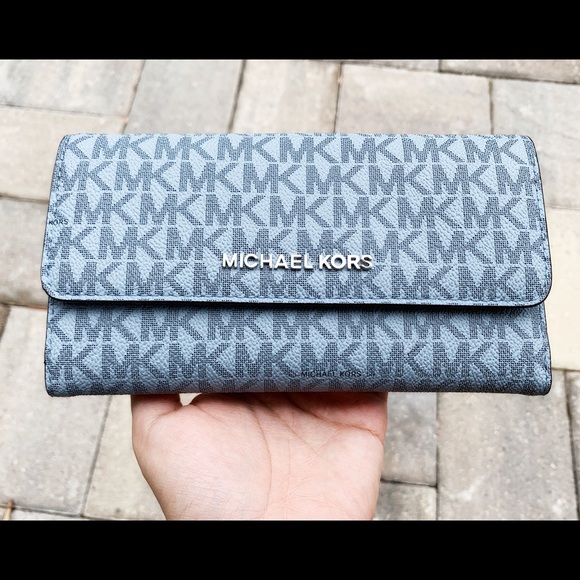 ‼️SALE‼️👜💕Michael Kors Backpack & Wallet SET - Picture 6 of 8